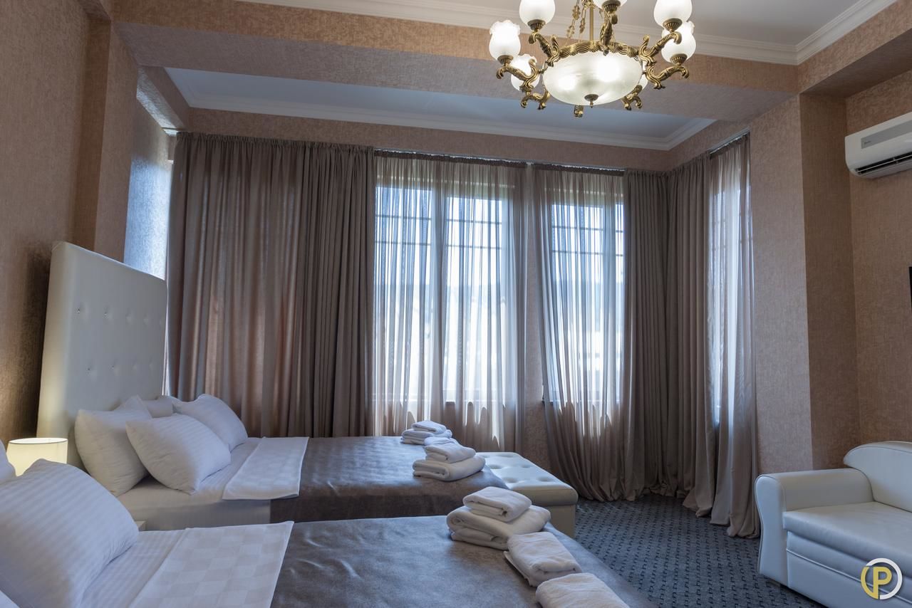 Отель Hotel Piazza Тбилиси-19