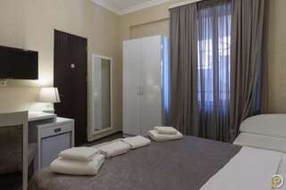 Отель Hotel Piazza Тбилиси Стандартный двухместный номер с 1 кроватью-2